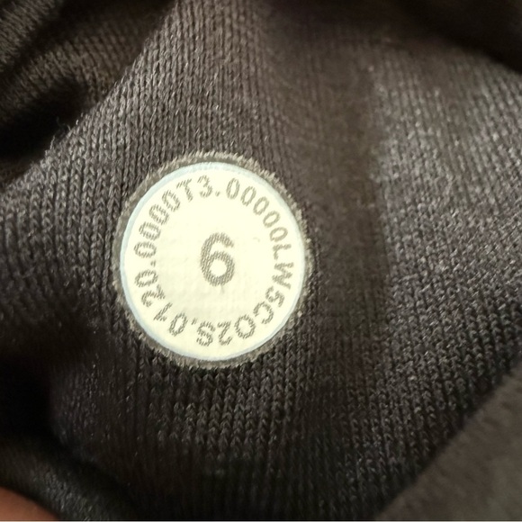 Lululemon Align Jogger 28” Black NWT Size 6 and 8  | Sold Out Original Fit - Picture 10 of 13